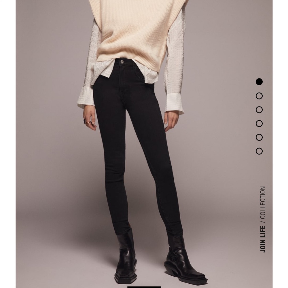 Zara Hi-Rise Sculpt Black Jeans